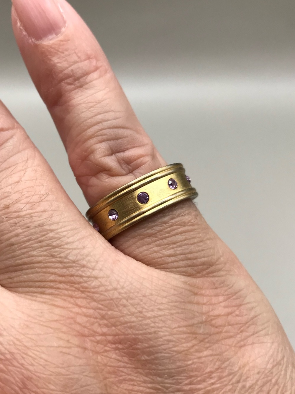 Matte Gold-Tone Ring with Lilac Crystal Accents - Picture 5 of 5